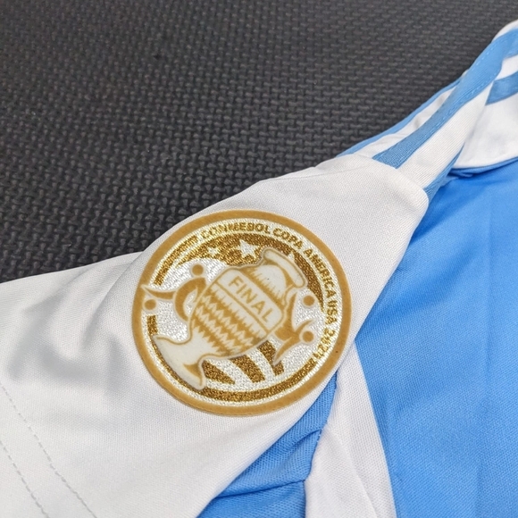 Argentina Messi #10 Copa America Home Adult Jersey - Picture 5 of 10